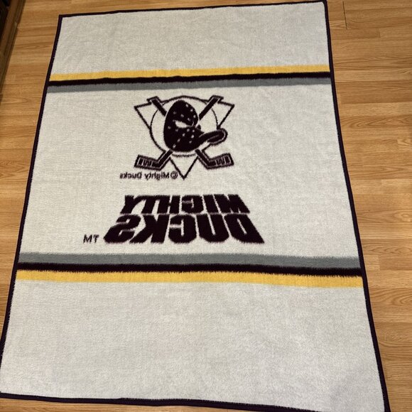 Biederlack Vintage Anaheim Mighty Ducks Fleece NHL Hockey Throw Blanket LG 56X76 - Picture 2 of 11